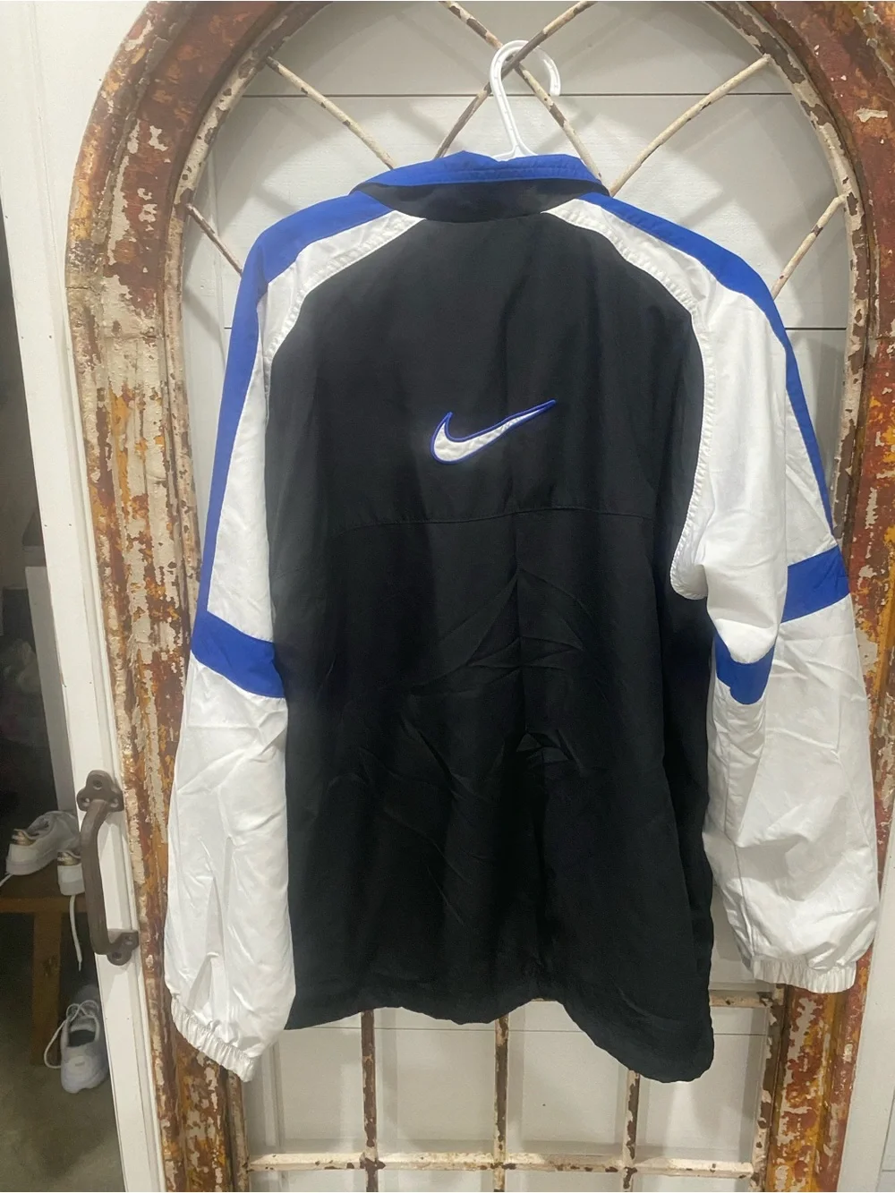Nike Men’s Black/White/Blue Lightweight Track Jacket XL